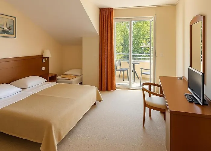 فندق Neptun 4*